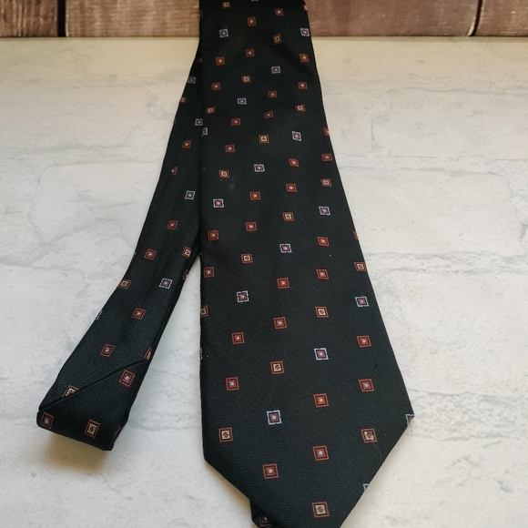 Robert Talbott Men's Silk Necktie Geometric Square Handsewn Finest Silk Classic - Picture 10 of 11